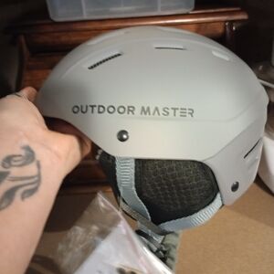 Gray Kelvin Ski Helmet By Outdoor Masters for Men Size Small